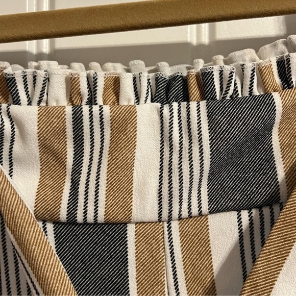 Chic Striped Tie-Belt Pants - Picture 4 of 6